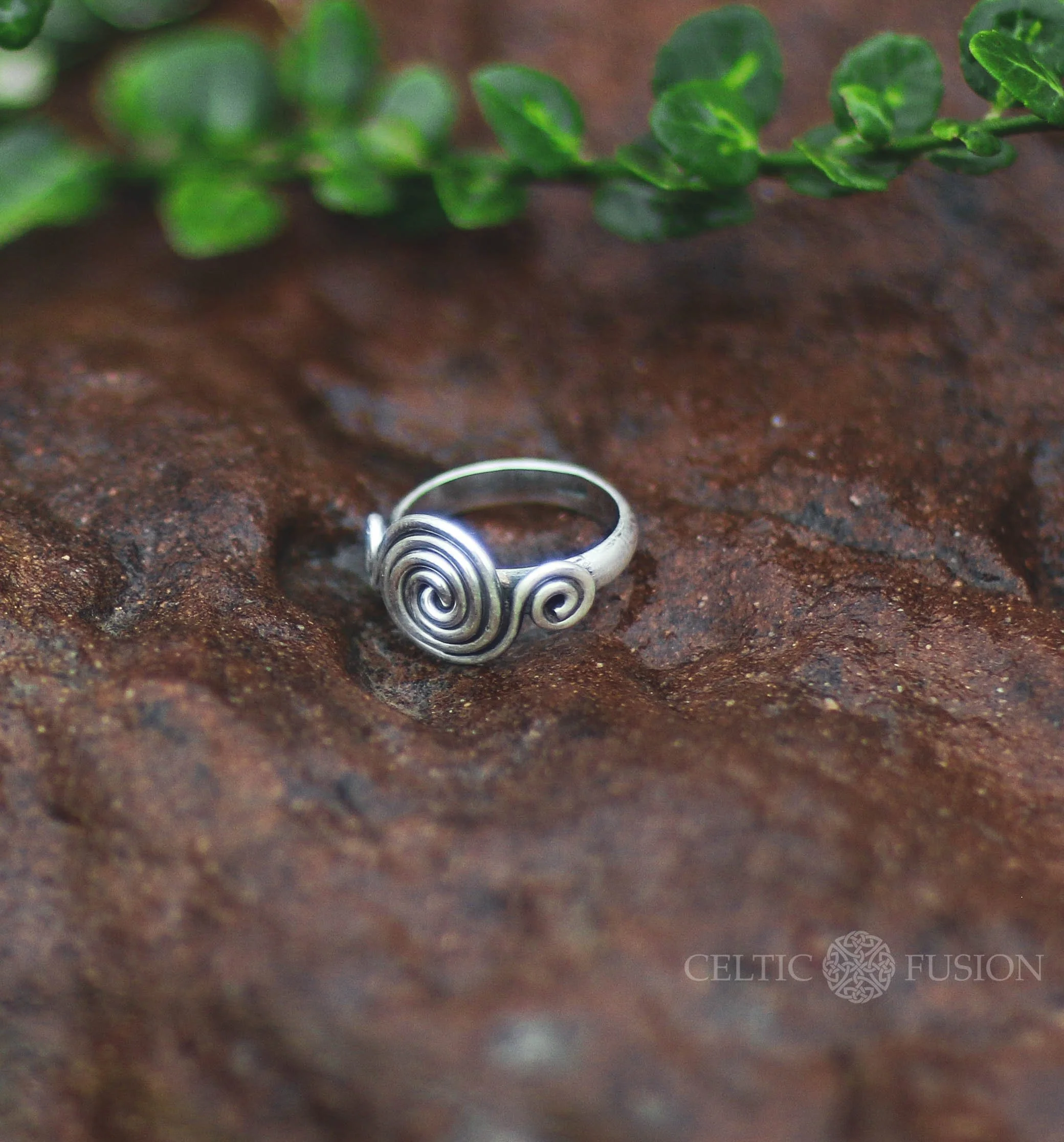 Celtic spiral ring best sale